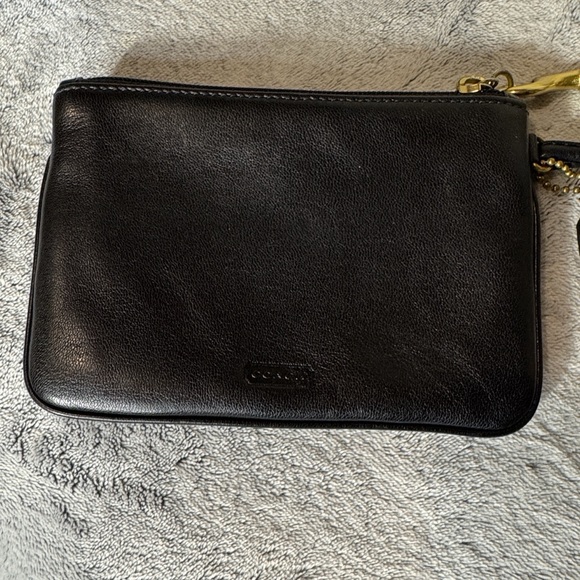 Coach Black Smooth Leather Wristlet - Vintage Y2K - Picture 2 of 8